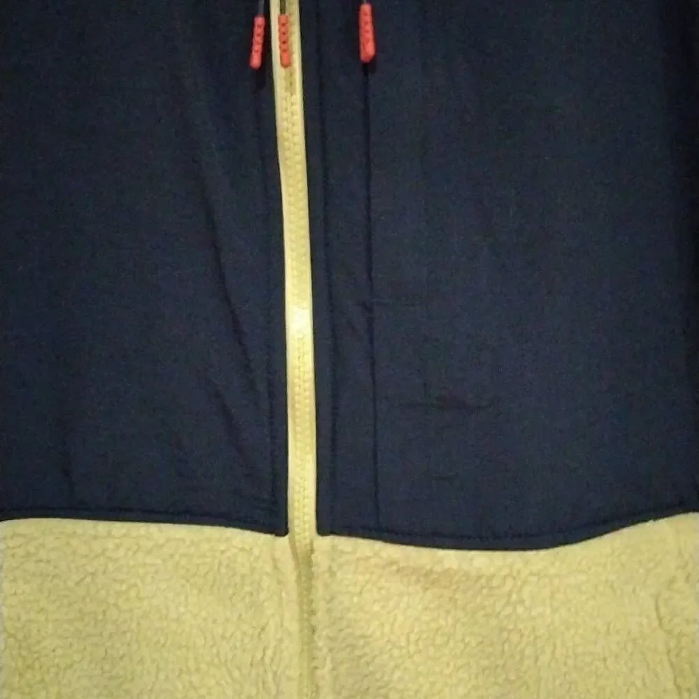Old Navy Vintage Looking Vest, Large, Fleece